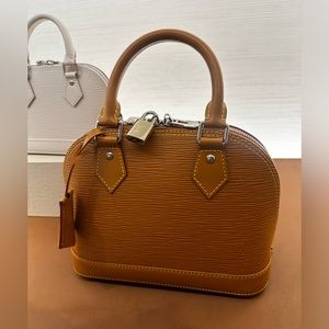 ❌not for Sale❌BN Louis Vuitton Alma BB Epi Leather with Jacquard Strap Crossbody